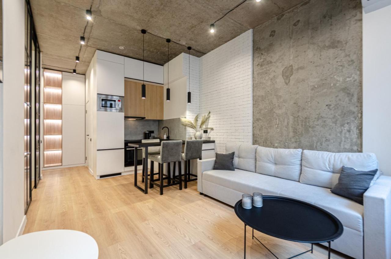 Apartment Petrovdom In Beautiful In Rc 