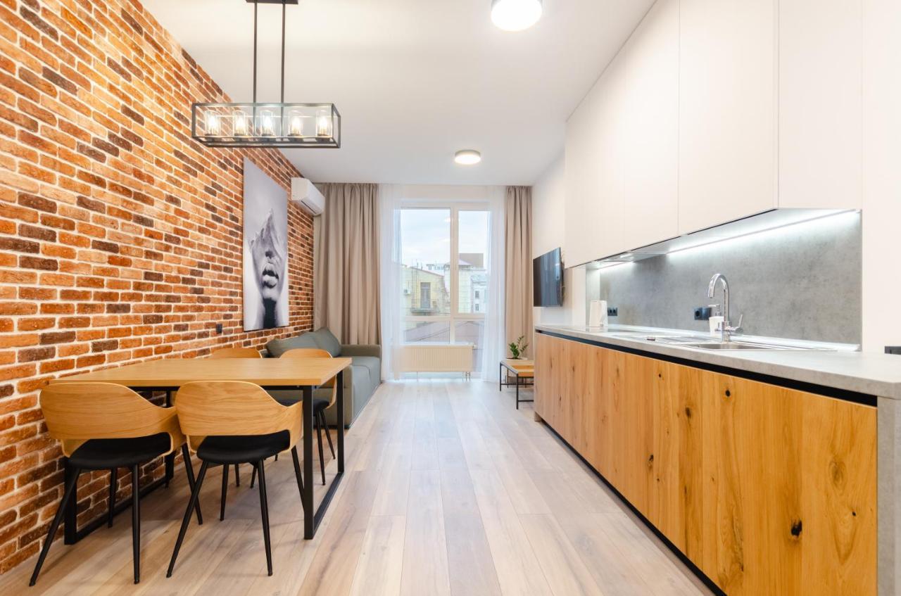 Apartment Petrovdom In Beautiful In Rc 