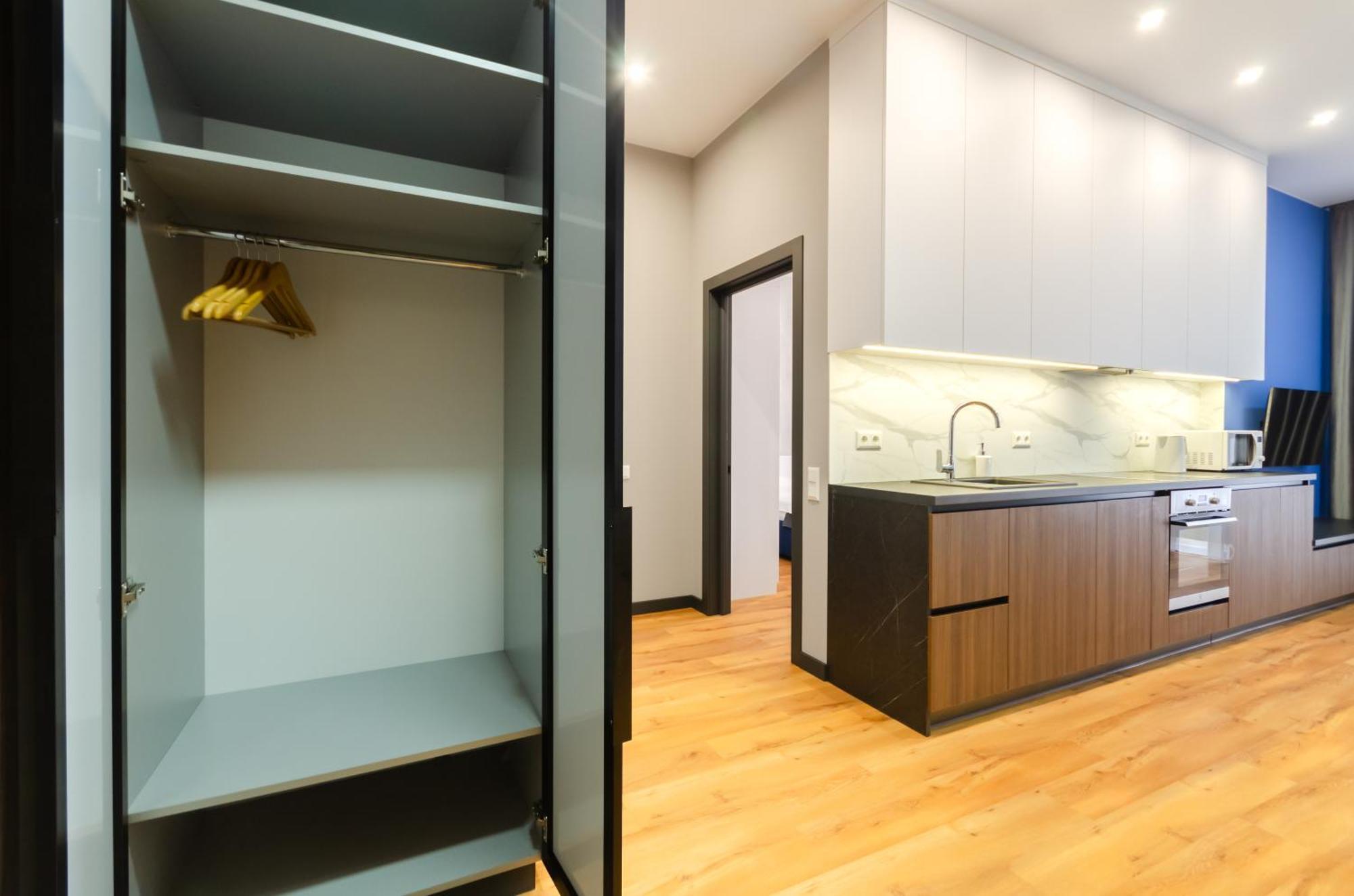 Apartment Petrovdom In Beautiful In Rc 