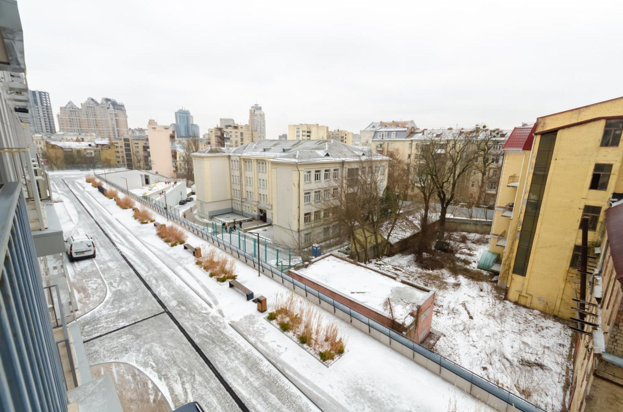 Apartment Petrovdom In Beautiful In Rc 